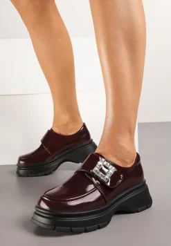 Bordowe Półbuty Lakierowane na Platformie Ozdobione Cyrkoniami Mezisha