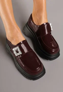 Bordowe Półbuty Lakierowane na Platformie Ozdobione Cyrkoniami Mezisha