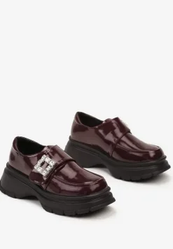 Bordowe Półbuty Lakierowane na Platformie Ozdobione Cyrkoniami Mezisha