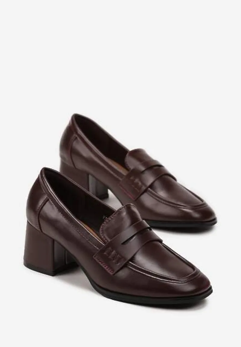 Bordowe Półbuty na Niskim Słupku z Ozdobnym Paskiem i Kwadratowym Noskiem Porride