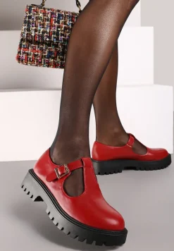 Bordowe Półbuty na Platformie Wykończone Sprzączką Berilora