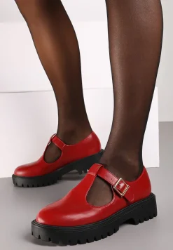 Bordowe Półbuty na Platformie Wykończone Sprzączką Berilora