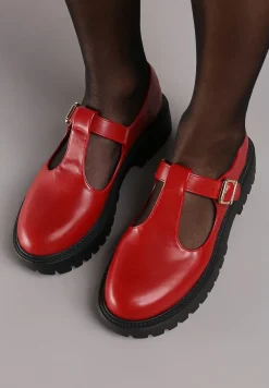 Bordowe Półbuty na Platformie Wykończone Sprzączką Berilora