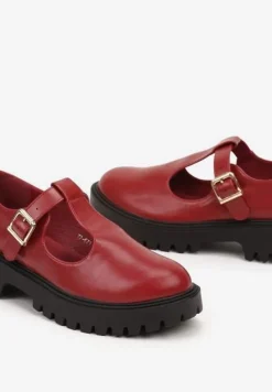 Bordowe Półbuty na Platformie Wykończone Sprzączką Berilora