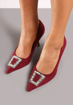 Bordowe Szpilki Ozdobione Klamrą z Cyrkoniami Lalabria