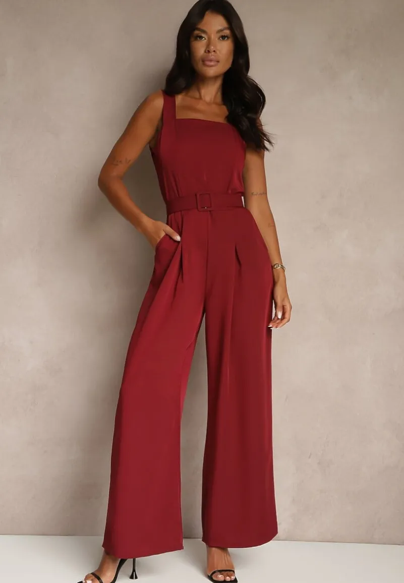 Bordowy Elegancki Kombinezon Ozdobiony Paskiem z Klamrą Dolanela