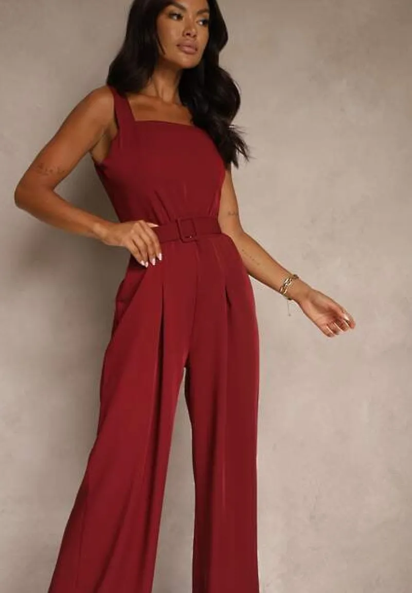 Bordowy Elegancki Kombinezon Ozdobiony Paskiem z Klamrą Dolanela