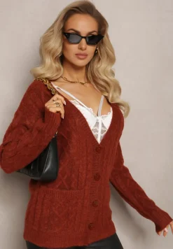 Bordowy Zapinany Kardigan z Trójkątnym Dekoltem i Warkoczykowy Splot Juessa