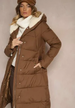 Brązowa Długa Kurtka Pikowana z Kapturem Wiązana w Pasie Neanethra