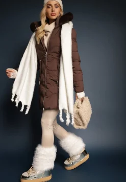 Brązowa Kurtka o Fasonie Płaszcza z Pikowaniem i Futrzanym Kapturem Mavila