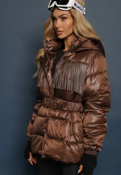 Brązowa Kurtka z Kapturem i Marszczonym Paskiem Zdobiona Frędzlami i Pikowaniem Sanathra