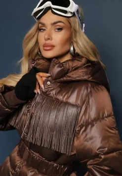 Brązowa Kurtka z Kapturem i Marszczonym Paskiem Zdobiona Frędzlami i Pikowaniem Sanathra