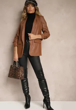 Brązowa Marynarka z Imitacji Skóry Niezapinana z Marszczonym Rękawem Libe