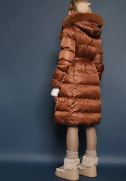 Brązowa Pikowana Kurtka Płaszcz za Kolano z Wiązanym Paskiem i Futerkiem Vivenda