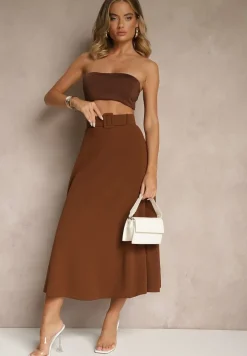 Brązowa Rozkloszowana Spódnica Maxi z Paskiem i Klamrą Adlirca