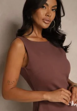 Brązowa Sukienka z Bawełną o Taliowanym Kroju Talaziela