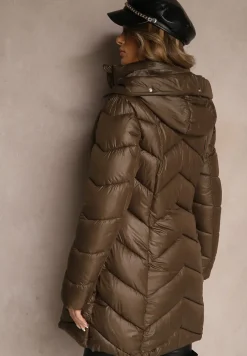 Brązowa Taliowana Kurtka Pikowana z Kapturem Ocieplana Futrem Emillora
