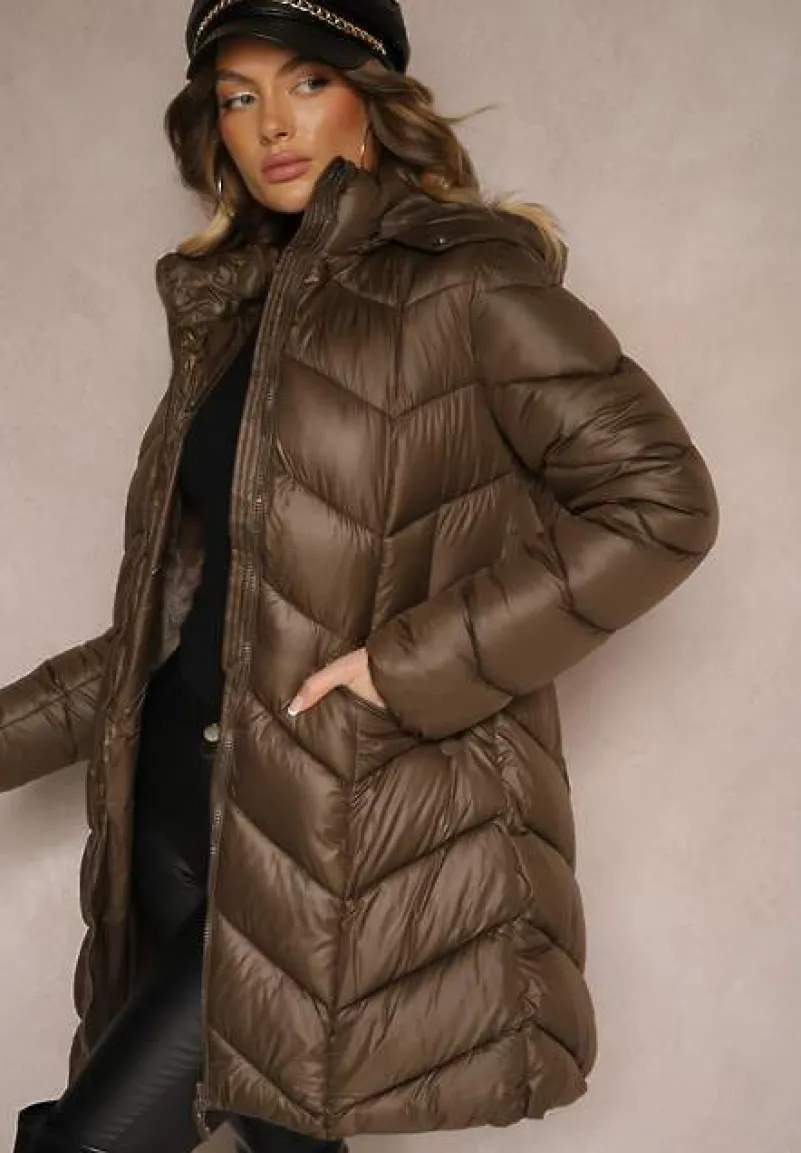Brązowa Taliowana Kurtka Pikowana z Kapturem Ocieplana Futrem Emillora