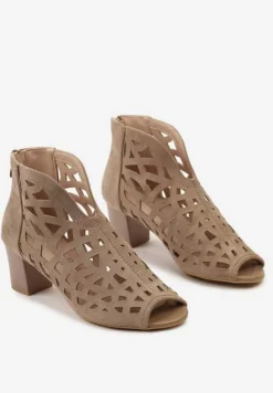 Brązowe Ażurowe Botki na Słupku z Noskiem Peep Toe i Skórzaną Wkładką Avatoria