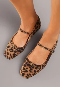 Brązowe Balerinki na Płaskiej Podeszwie z Paskiem i Metaliczną Aplikacją 3D Fenaria