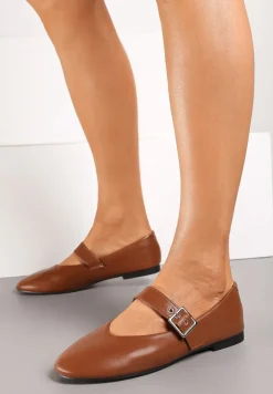 Brązowe Balerinki na Płaskiej Podeszwie Mary Jane Ozdobione Paskiem ze Sprzączką Fareloma