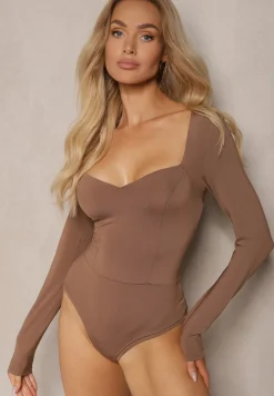 Brązowe Body z Wiskozą Ozdobione Kwadratowym Dekoltem Zalabrina