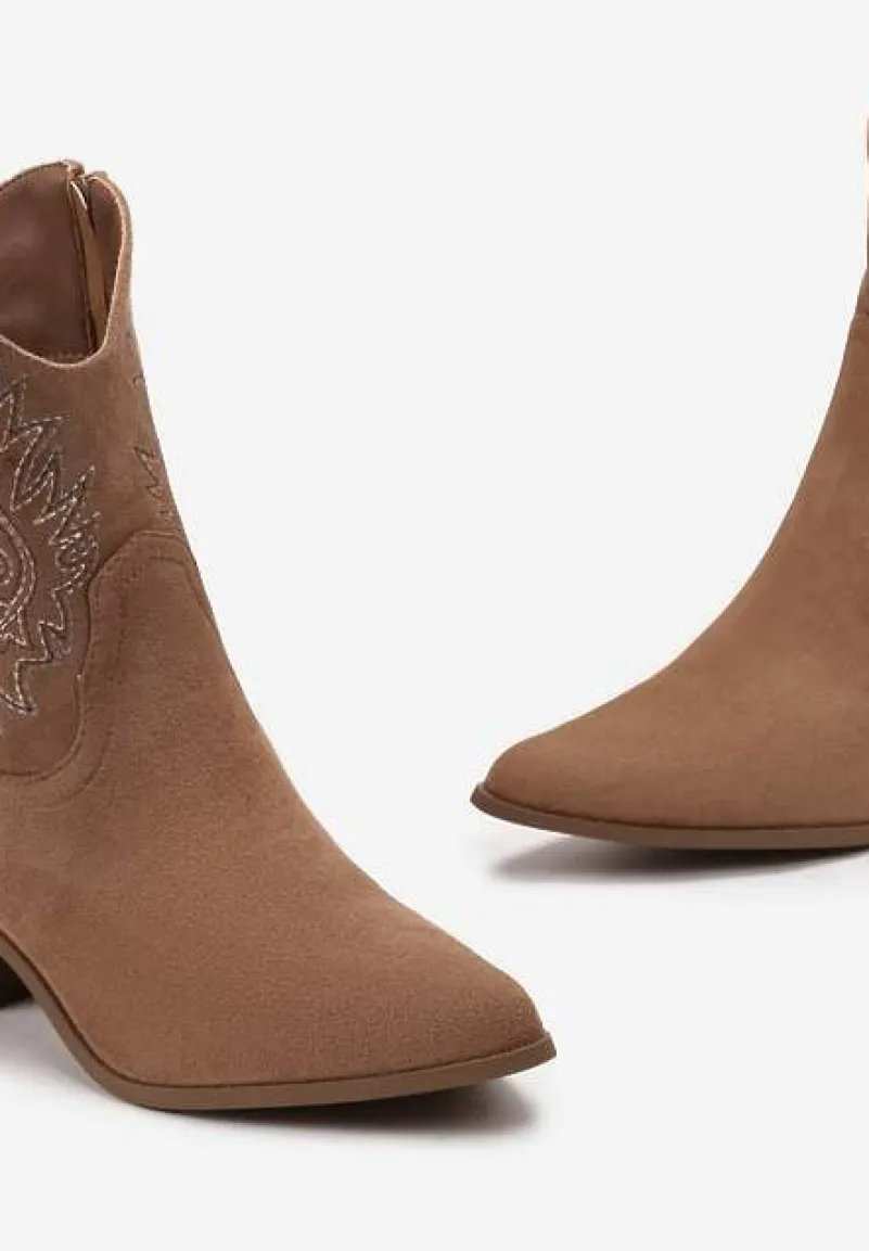 Brązowe Botki Kowbojki na Ściętym Obcasie z Haftowanym Zdobieniem Florienna