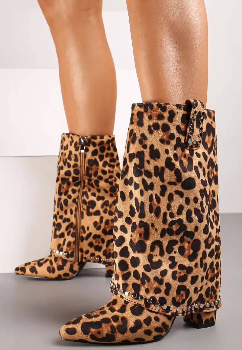 Brązowe Botki Kowbojki na Słupku w Panterkę z Nitami na Podwiniętej Cholewce Vaimi