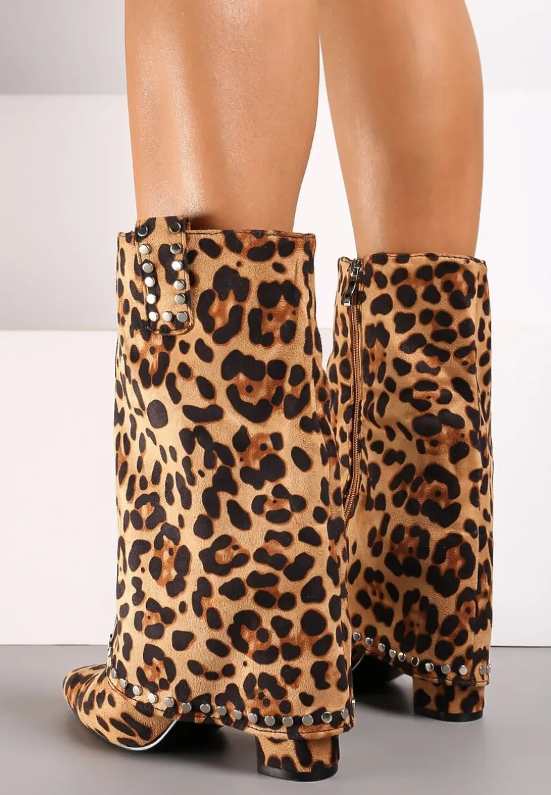 Brązowe Botki Kowbojki na Słupku w Panterkę z Nitami na Podwiniętej Cholewce Vaimi