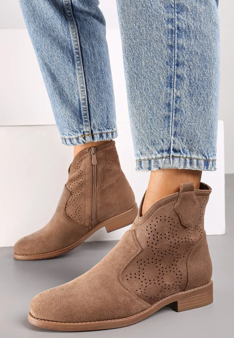 Brązowe Botki na Płaskiej Podeszwie z Ażurową Cholewką Revasia