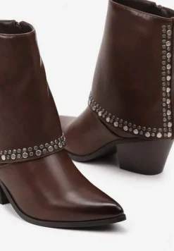 Brązowe Botki na Stożku Ozdobione Nitami i Wywiniętymi Cholewkami Irissana