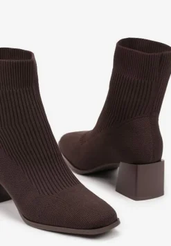 Brązowe Botki na Stożku z Elastyczną Cholewką Lerinana