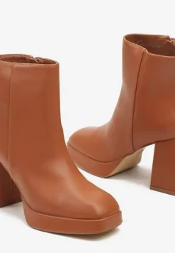 Brązowe Botki na Słupku i Platformie w Jednolitym Kolorze Sassizelle