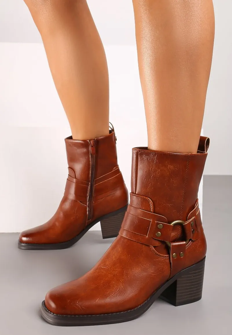 Brązowe Botki na Słupku w Stylu Kowbojek z Klamrami Irivaria