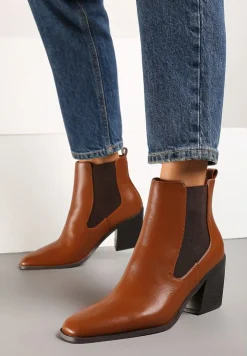 Brązowe Botki na Słupku w Stylu Kowbojek Vamivra