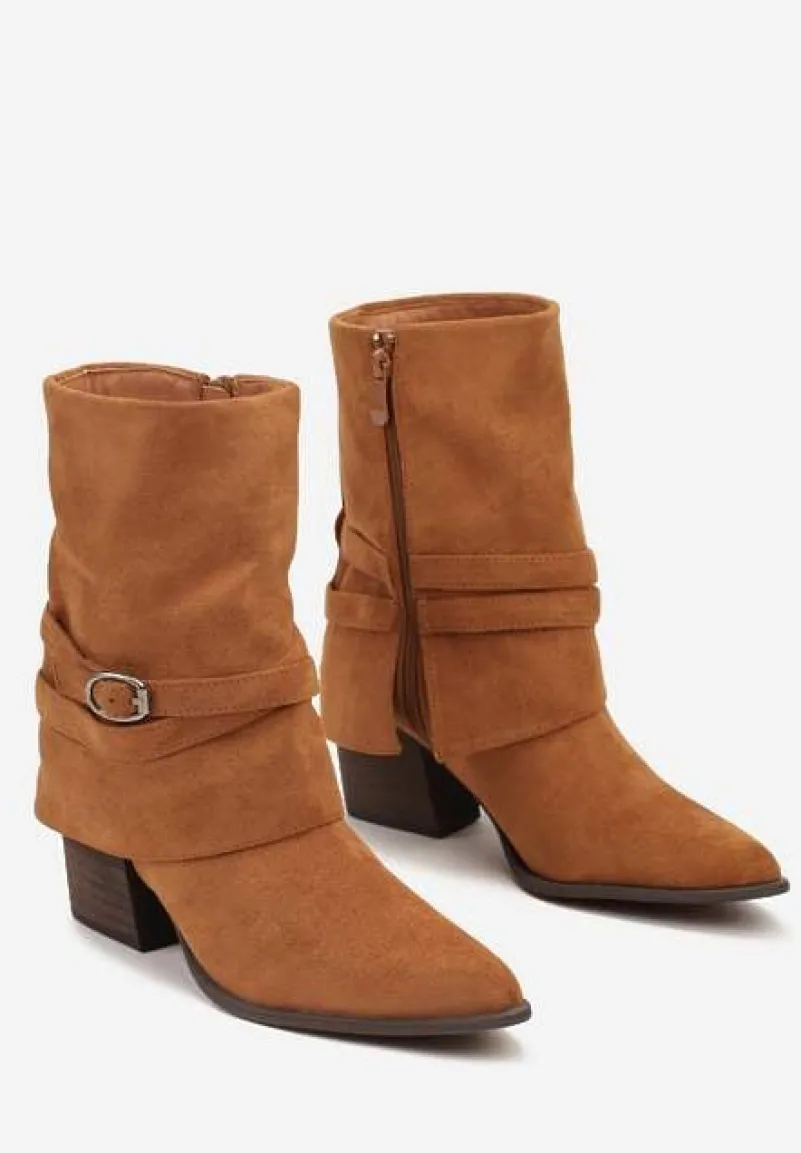 Brązowe Botki na Słupku z Klamrą i Wywiniętą Cholewką Nevelorae