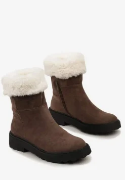 Brązowe Botki z Imitacji Zamszu z Futerkiem i Płaską Podeszwą Cegia