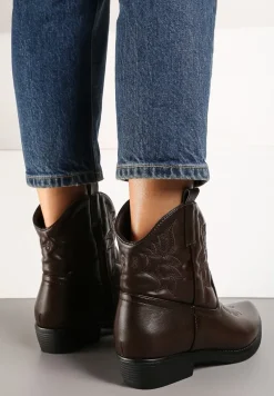 Brązowe Casualowe Botki Kowbojki z Ozdobnym Haftem i Płaskim Obcasem Ravindora