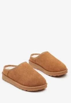 Brązowe Casualowe Kapcie na Płaskiej Podeszwie z Futerkiem Peccaria