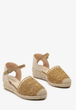 Brązowe Espadryle na Koturnie z Plecionką i Ażurową Koronką na Nosku Afridana