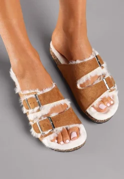 Brązowe Kapcie na Płaskiej Podeszwie z Paskami i Klamrami Cialetta