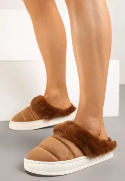 Brązowe Kapcie na Płaskiej Podeszwie z Futerkiem i Pikowaną Cholewką Lilaine