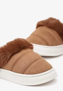 Brązowe Kapcie na Płaskiej Podeszwie z Futerkiem i Pikowaną Cholewką Lilaine