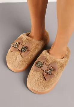 Brązowe Kapcie na Platformie Ozdobione Futerkiem Aplikacją i Kokardą Feziara
