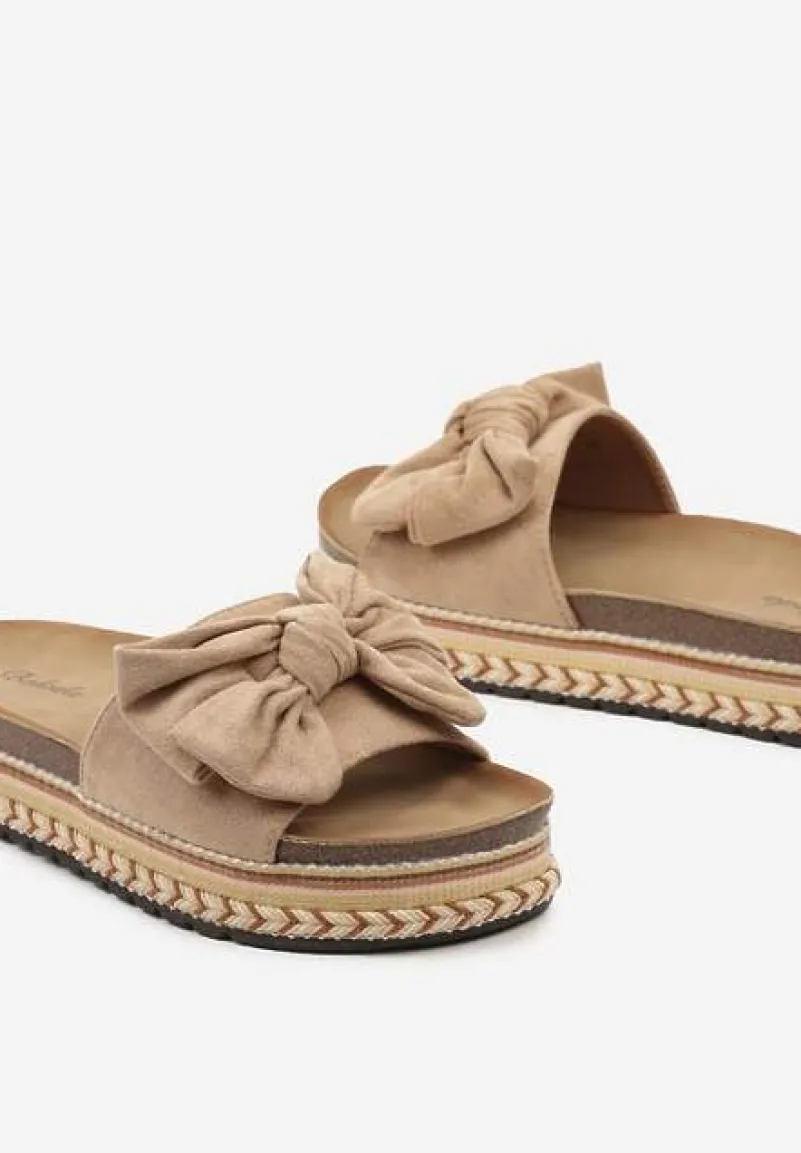 Brązowe Klapki Basista