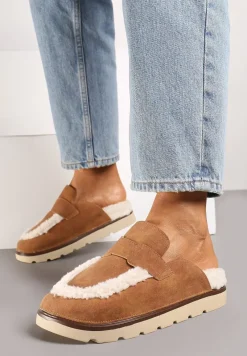 Brązowe Klapki na Platformie Ozdobione Paskiem i Futerkiem w Stylu Baranka Islinna