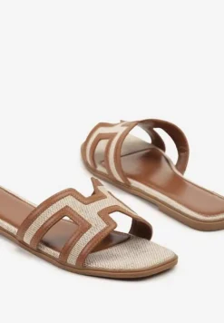 Brązowe Klapki Ozdobione Geometrycznymi Wycięciami Fevirelle