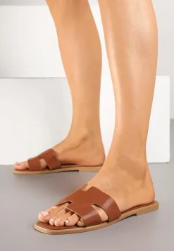 Brązowe Klapki Ozdobione Wycięciami Alinntia