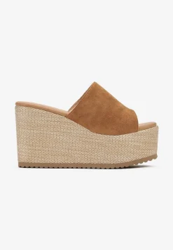 Brązowe Klapki w Stylu Boho na Platformie i Koturnie z Paskiem z Imitacji Zamszu Marinle