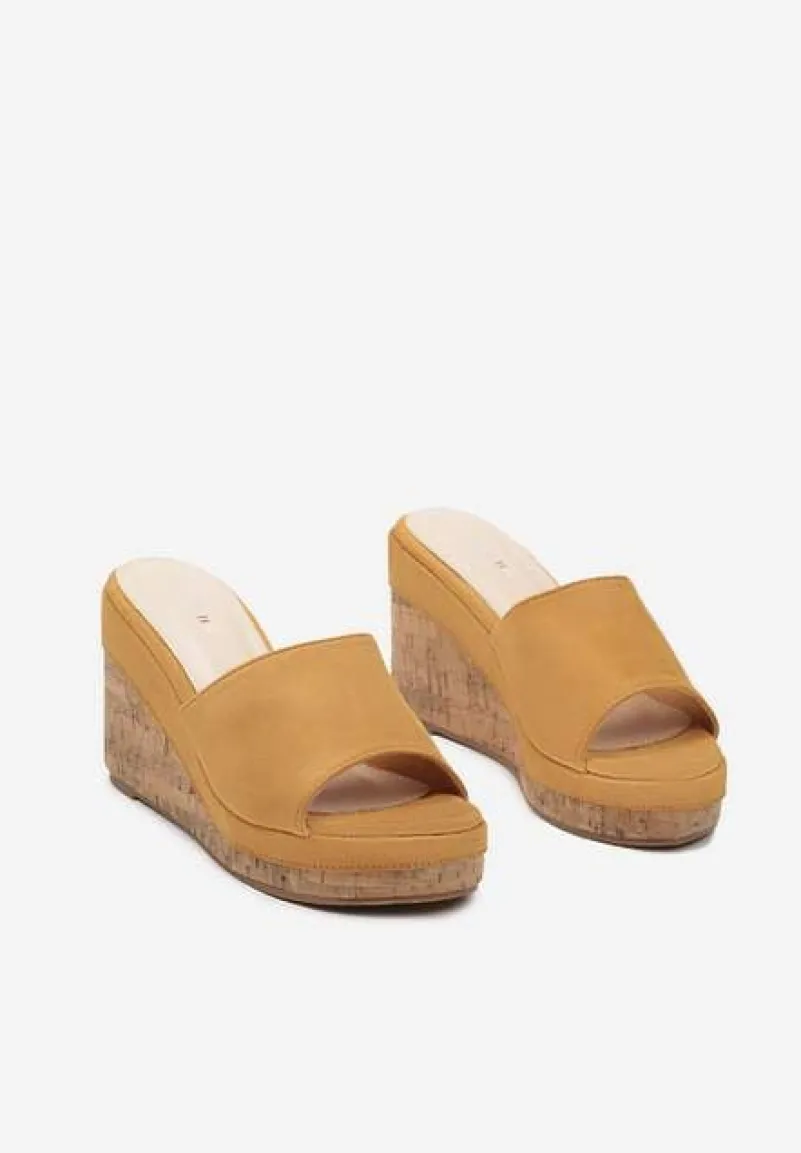 Brązowe Klapki z Ekoskóry na Koturnie Halmina